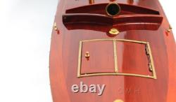 Réplique en bois du modèle de bateau à moteur DIXIE II