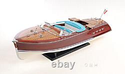 Réplique en bois peinte d'un grand modèle de bateau Riva Triton