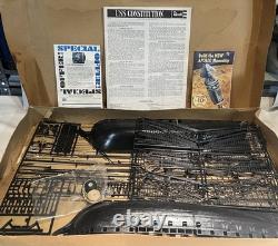 Revell 1-96 Modèle réduit du navire USS Constitution Kit Nouveau Ouvert Vintage 1969