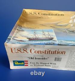 Revell 1-96 USS Constitution Maquette Navale Neuve Boîte Ouverte Pièces Scellées Vintage