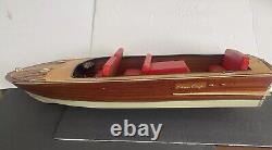 Très grand modèle de bateau Criss Craft de 35 pouces de longueur
