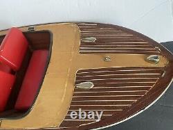 Très grand modèle de bateau Criss Craft de 35 pouces de longueur