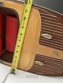 Très grand modèle de bateau Criss Craft de 35 pouces de longueur