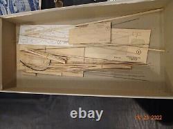 USS Constitution Old Ironsides Kit en bois par Scientific Model #300 de 1976