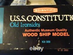 USS Constitution Old Ironsides Kit en bois par Scientific Model #300 de 1976