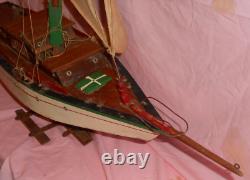 VTG Modèle de Bateau en Bois de Étang Voilier Yacht Nautique Côtier Goélette ! TEL QUEL