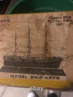 Vintage Model Shipways Company Flying Fish Ship Modèle Nouveau Vieux Stock