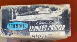 Vintage Scientific Chris-craft 18' Inch Express Cruiser Modèle Original Box