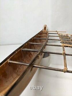 Vintage Wooden Outrigger Canoe Main Sculpté Modèle Bateau 29 Long 11 Large