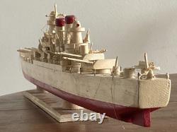 Vintage des années 1950 en bois fait main similaire au croiseur léger USN Brooklyn ou St. Louis