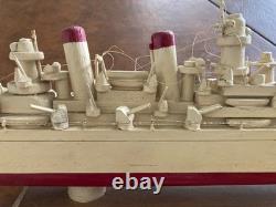 Vintage des années 1950 en bois fait main similaire au croiseur léger USN Brooklyn ou St. Louis