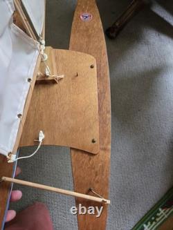 Voilier jouet modèle catamaran en bois à deux coques Seifert Segelboot Cat 1 20 Twin-Hulled