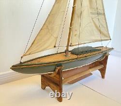 Voilier vintage 26 en bois, modèle nautique de bateau de bassin avec support
