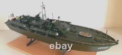 WW2 PT-109 COMMANDÉ PAR LTJG. JOHN KENNEDY - Échelle 164 FABRIQUÉ À LA MAIN AVEC SOCLE EN BOIS