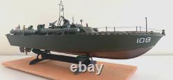 WW2 PT-109 COMMANDÉ PAR LTJG. JOHN KENNEDY - Échelle 164 FABRIQUÉ À LA MAIN AVEC SOCLE EN BOIS