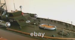 WW2 PT-109 COMMANDÉ PAR LTJG. JOHN KENNEDY - Échelle 164 FABRIQUÉ À LA MAIN AVEC SOCLE EN BOIS
