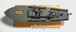 WW2 PT-109 COMMANDÉ PAR LTJG. JOHN KENNEDY - Échelle 1/72 CONSTRUIT PAR UN PROFESSIONNEL AVEC SOCLE EN BOIS