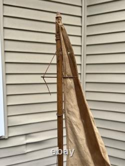 Yacht à Voile en Bois Schoenhut Antique de la Série Planète MARS avec Socle des Années 1930