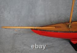 Yacht de bassin vintage anglais ancien, grande coque de 36 pouces, idéal pour restauration