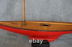 Yacht de bassin vintage anglais ancien, grande coque de 36 pouces, idéal pour restauration