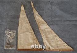 Yacht de bassin vintage anglais ancien, grande coque de 36 pouces, idéal pour restauration